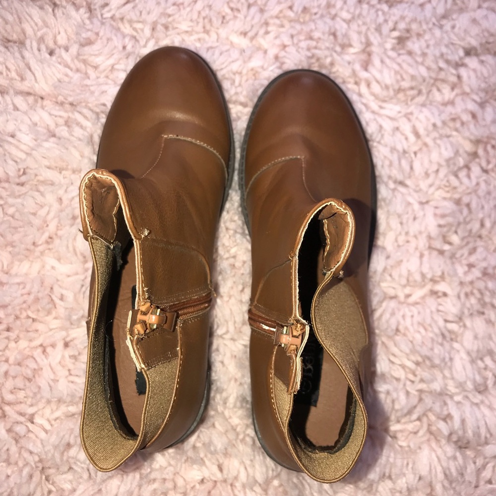 Boots - Picture 2 of 2
